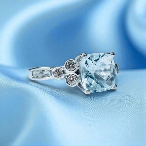 VINTAGE- 10K Gold- Aquamarine & Diamond Ring -Sz 7- Cushion Cut- White Gold-1.8g - Picture 8 of 16